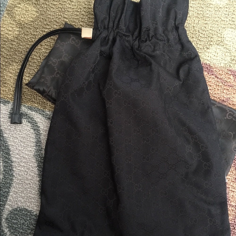 ⚠️ Gucci Black Canvas Bag - Picture 2 of 8